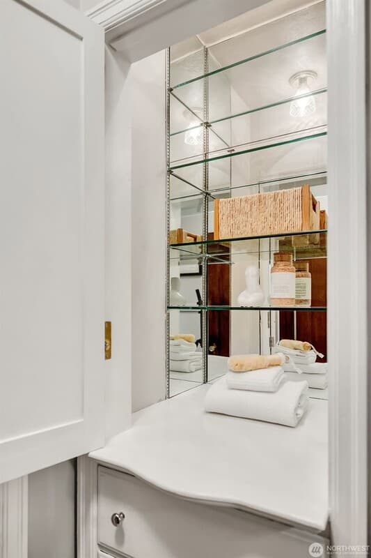 Seattle Condo: 1120 17th Avenue