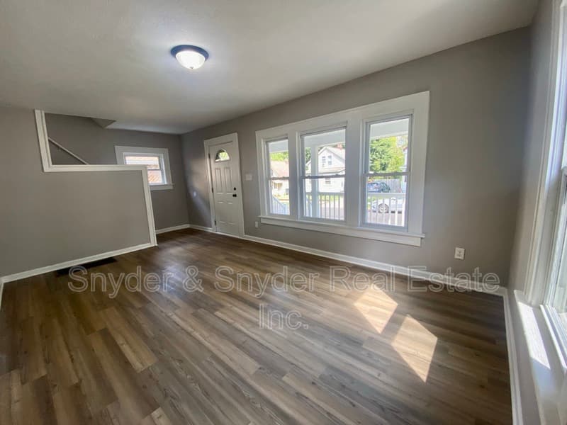 Akron House: 1062 Pitkin Avenue