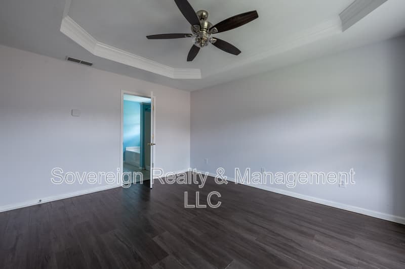 Lithia Springs House: 7702 Parkside Dr