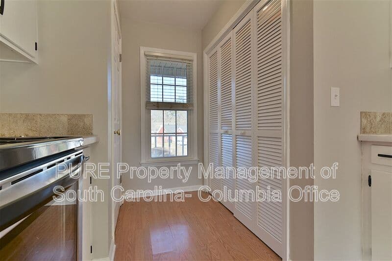 Lexington House: 213 Puller Ct