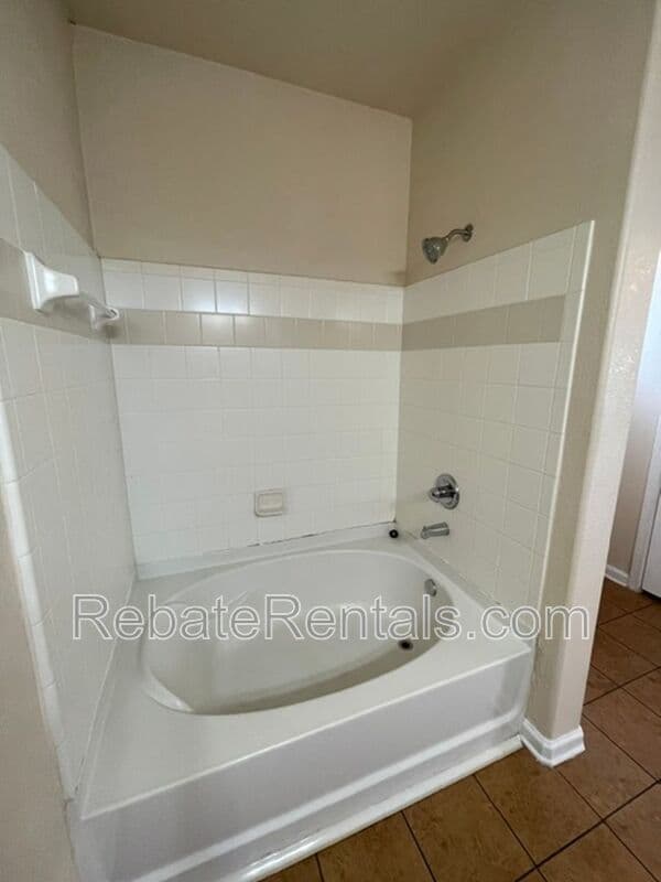 Jacksonville Condo: 8290 Gate Parkway W