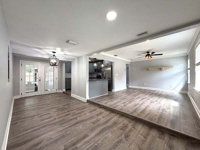 Tampa House: 3217 West Hartnett Avenue