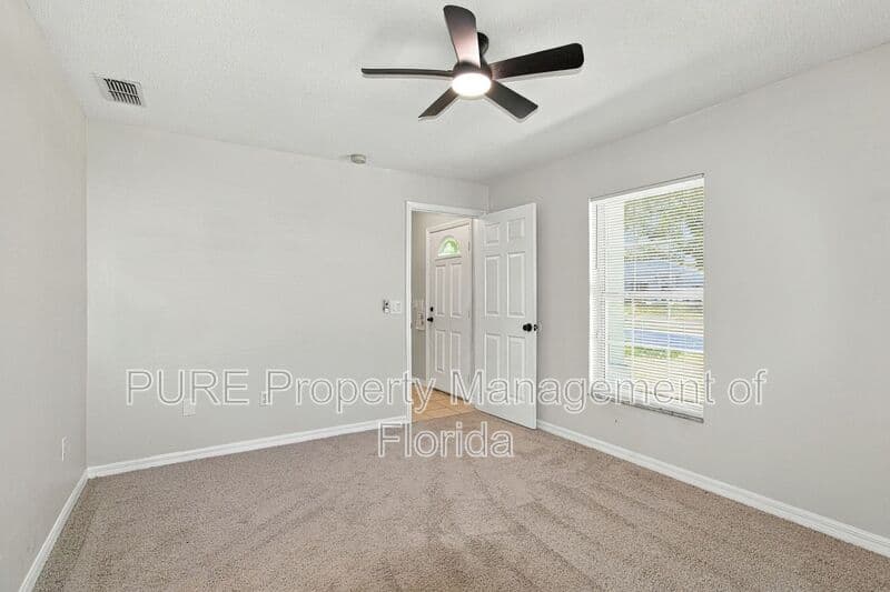 Ocala House: 53 Pecan Run Dr