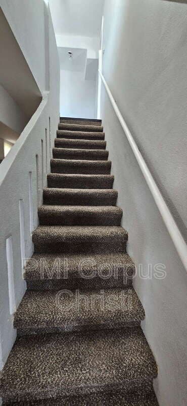 Corpus Christi House: 3842 Lynda Lee Drive