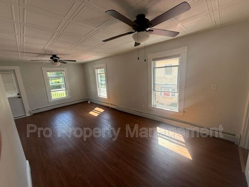 Torrington Condo: 280 Hillside Ave