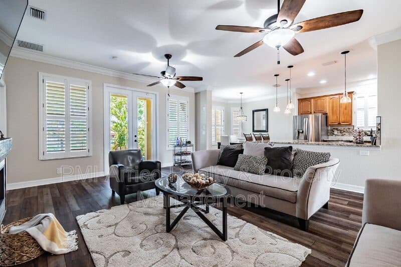 Apollo Beach House: 539 Treviso Dr