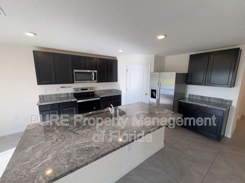 Ocala House: 5527 SW 43rd Ct