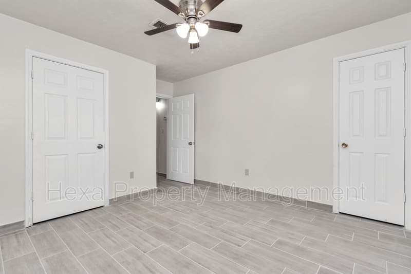Houston Condo: 4679 Weaver Road