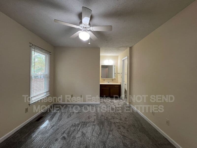 Fayetteville House: 5038 Linton Hall Rd.