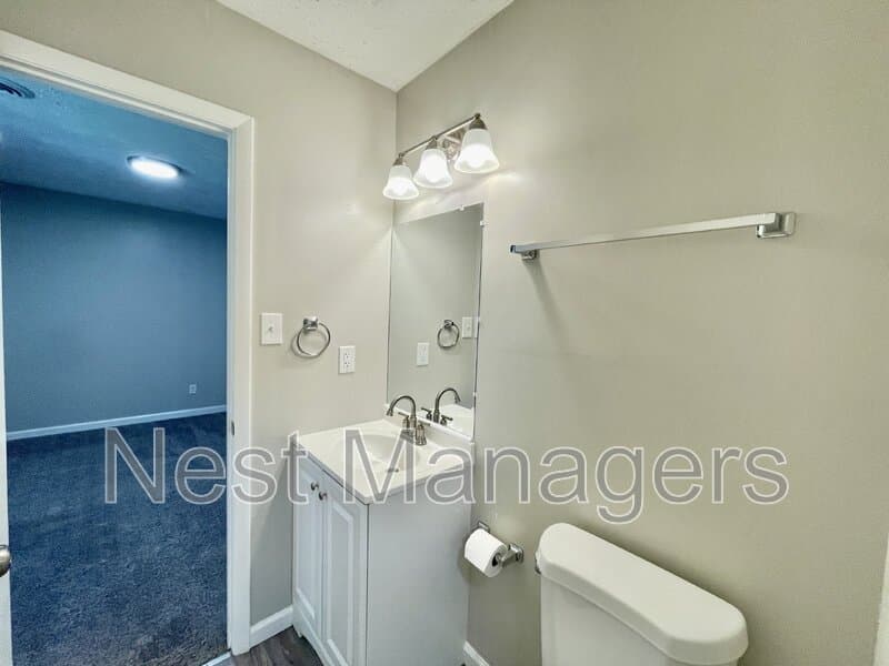 Fayetteville House: 6405 Lorell Court