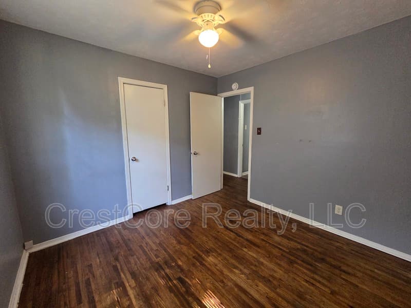 Memphis House: 3545 Debby Dr