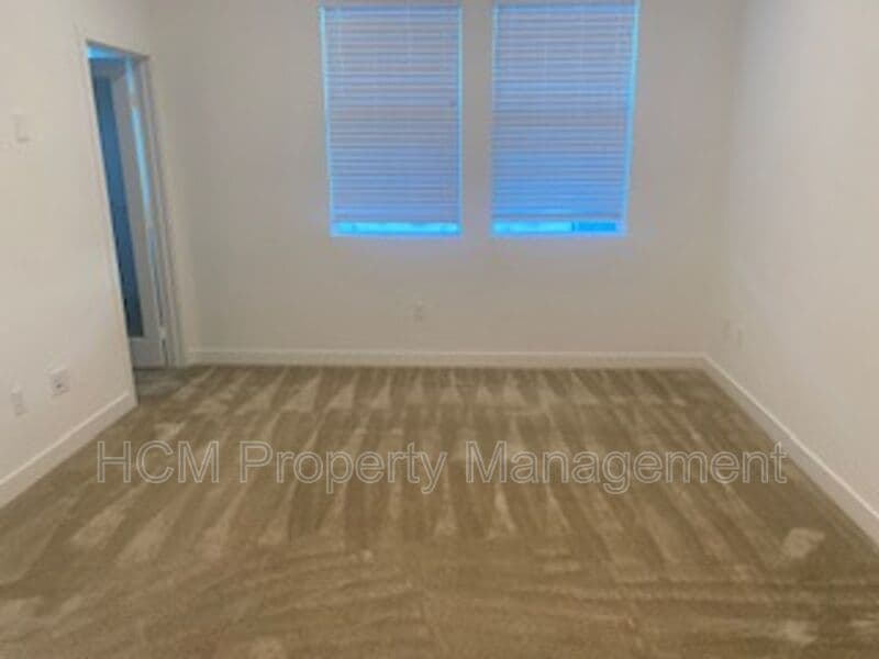 Lake Forest House: 437 Palermo