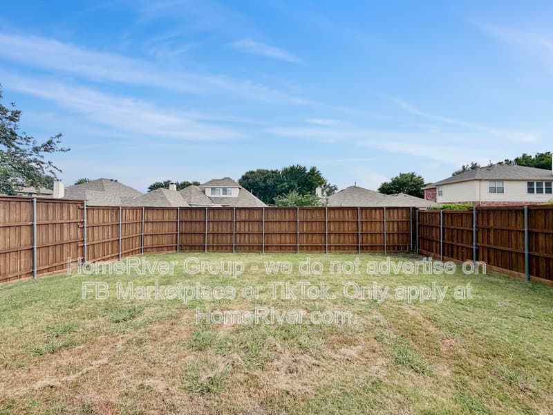 Frisco House: 9715 Madison Dr
