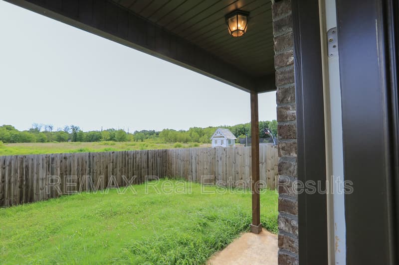 Centerton Condo: 480 Rama St