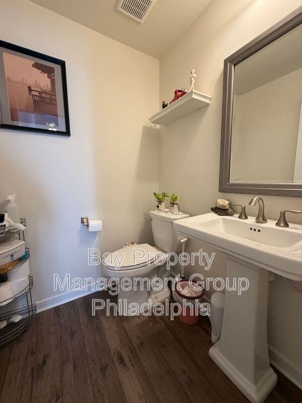 Downingtown House: 1916 Boulder Dr