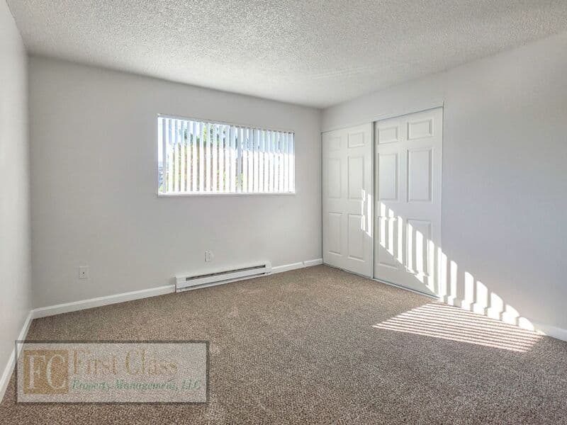 BEAVERTON Condo: 10337 SW LAUREL RD