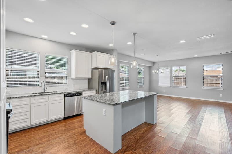 Fort Worth House: 2641 Frazier Avenue