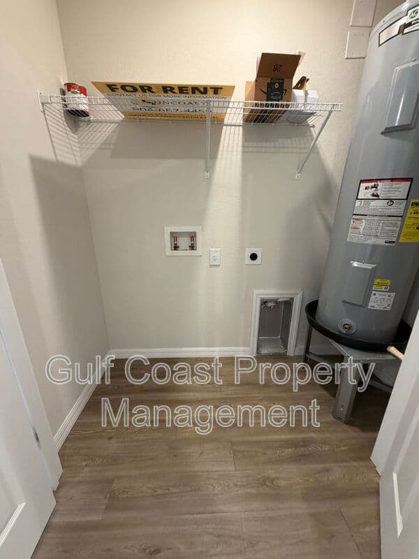 Englewood Condo: 10162 Tramore Ave