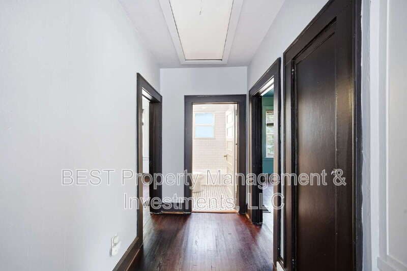 Charlotte House: 2208 Wilmore Drive