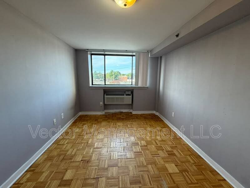 Hamden Condo: 1349 Dixwell Avenue - 11