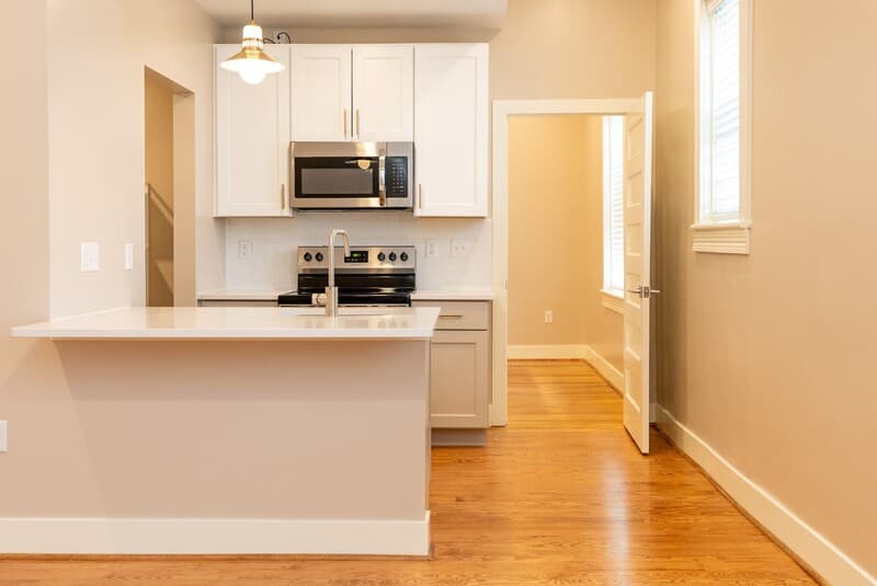 Harrisonburg Condo: 157-305 N. Main Street
