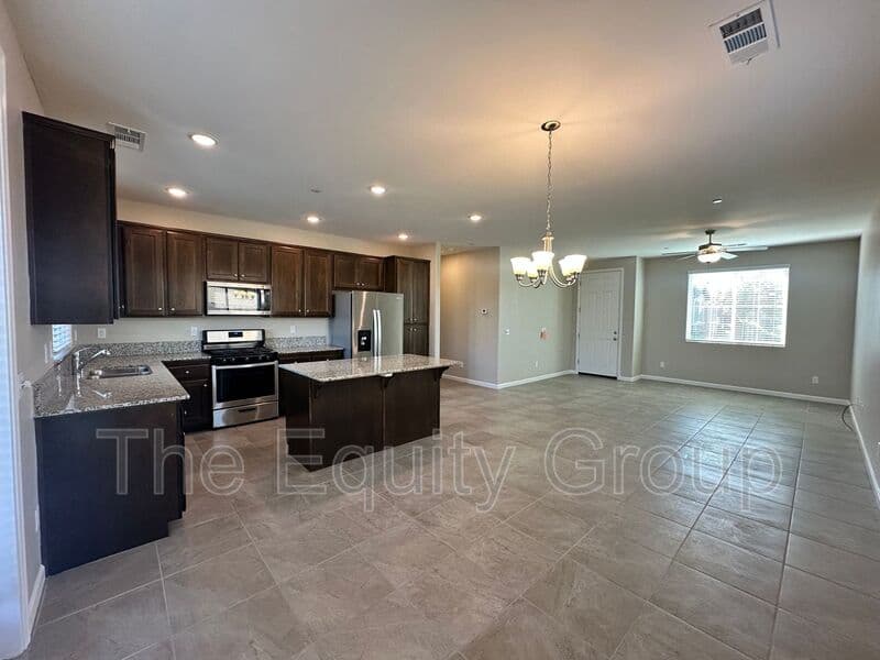 Visalia House: 4520 W. Flagstaff Ave