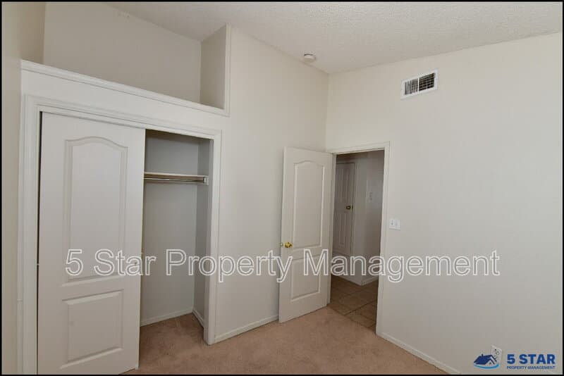 El Paso House: 3112 Tierra Ayala Drive !!