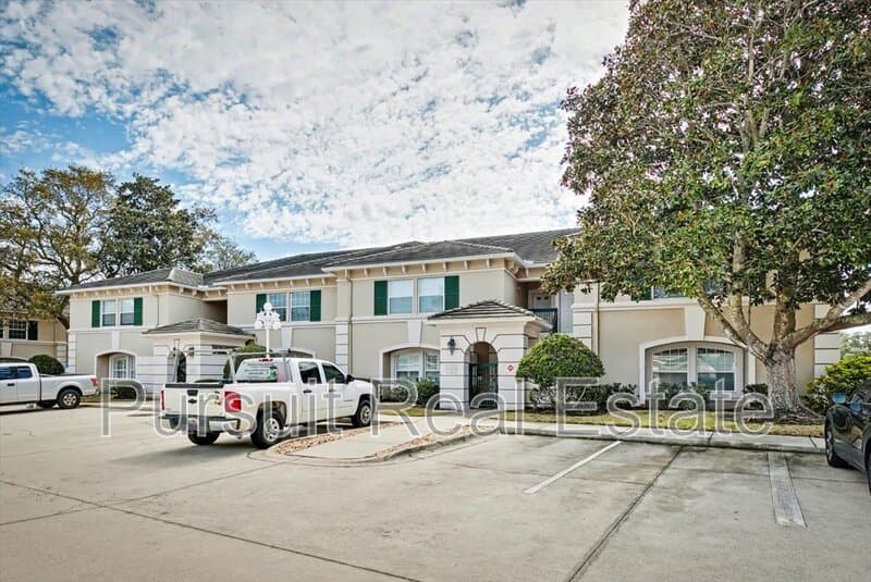 Sawgrass House: 100 Bermuda Bay Circle #104