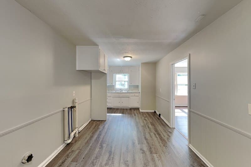 Birmingham House: 441 13th Ave NW