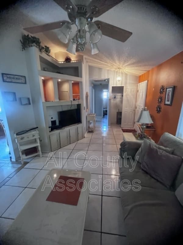 Hudson House: 9014 Tournament Dr