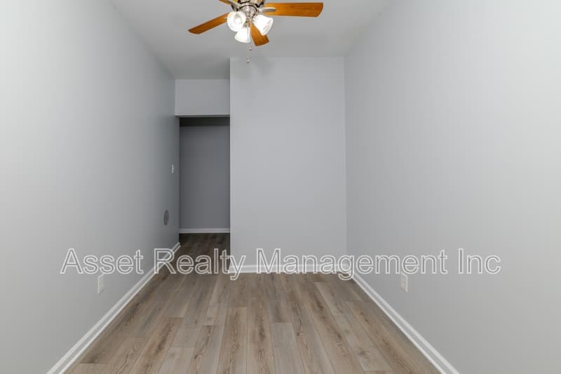 Knoxville House: 1217 Dreamview Lane