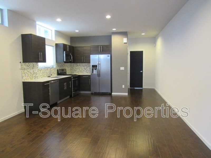 Seattle House: 4848 A Delridge Way SW