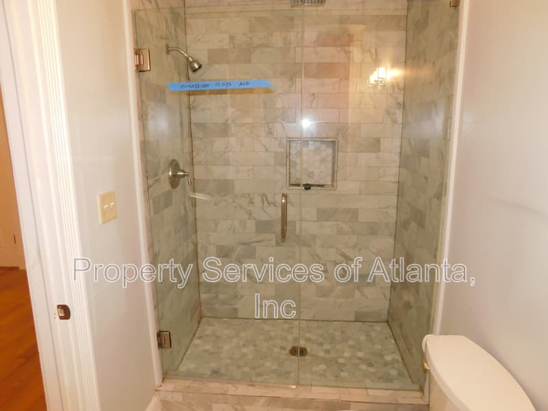 Atlanta House: 675 Grady Pl SW