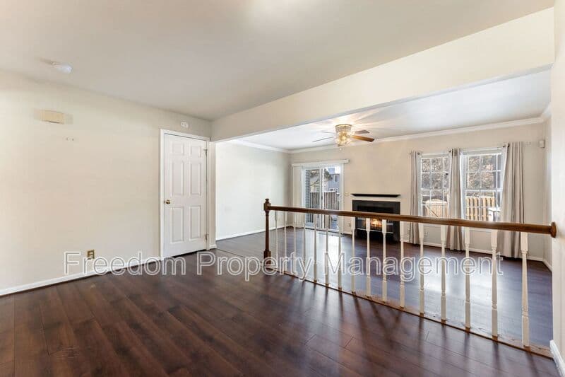Warrenton Townhome: 726 Pine Tree Ct.