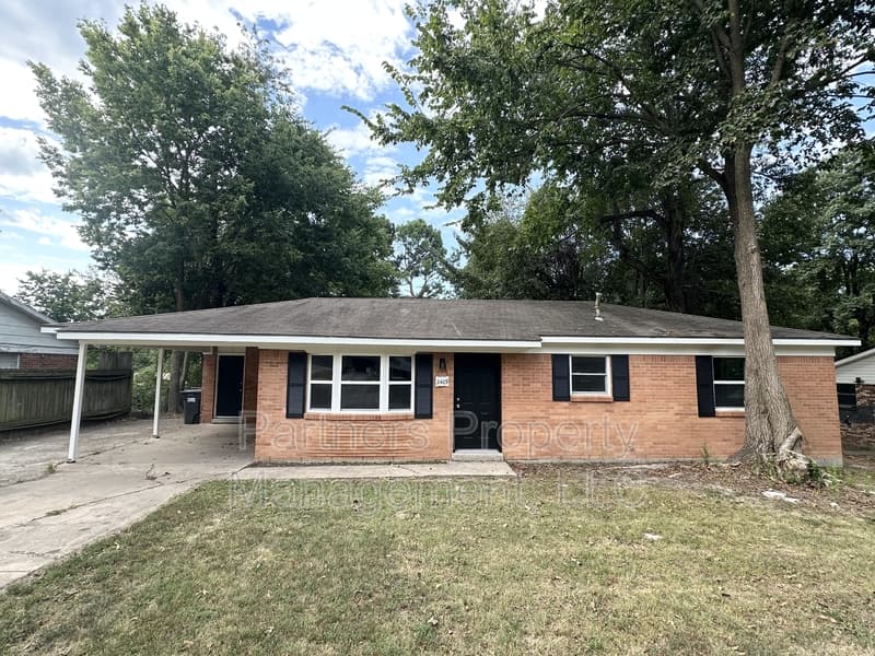 Springdale House: 2409 Cottonwood Place