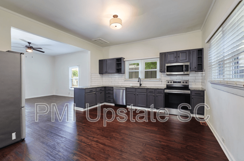 Greenville House: 79 Allen Street