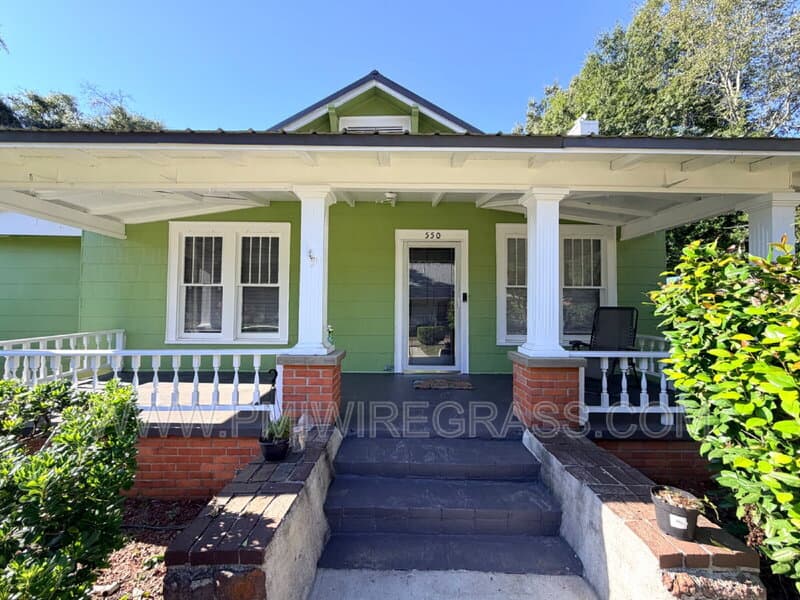 Ozark House: 550 East Eufaula Street