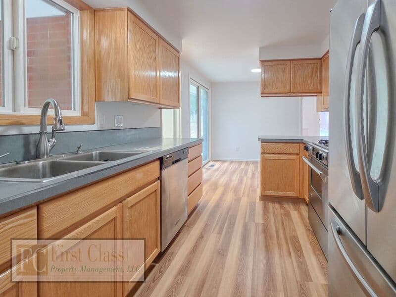 PORTLAND House: 13900 NW SPRINGVILLE RD