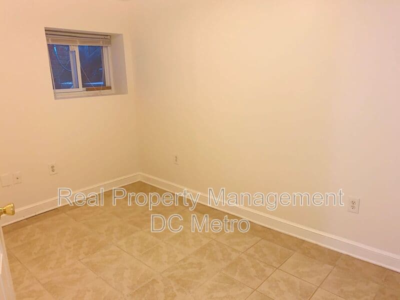 Washington Townhome: 117 W St. NW