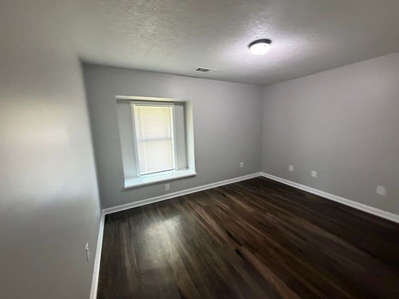Olive Branch House: 7211 Grove Park Rd