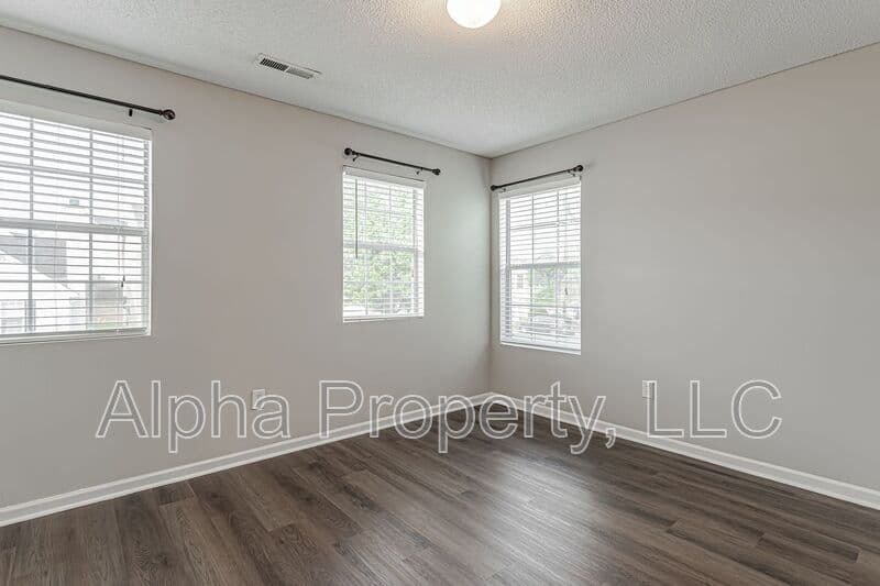 Greer House: 105 Brushy Hollow Ln