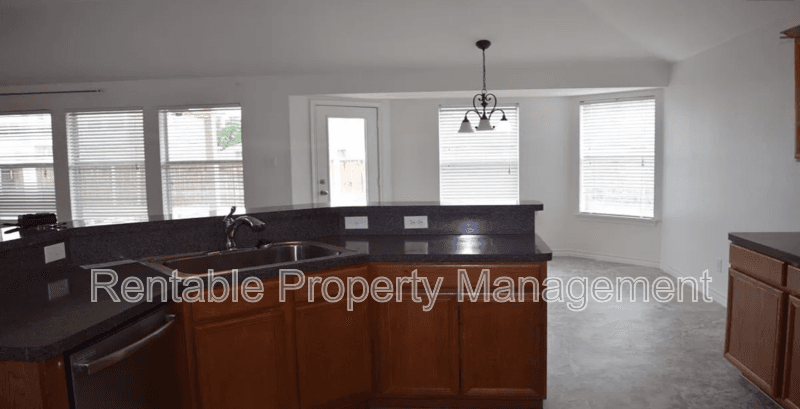 Mansfield House: 4704 Sailboat Dr.