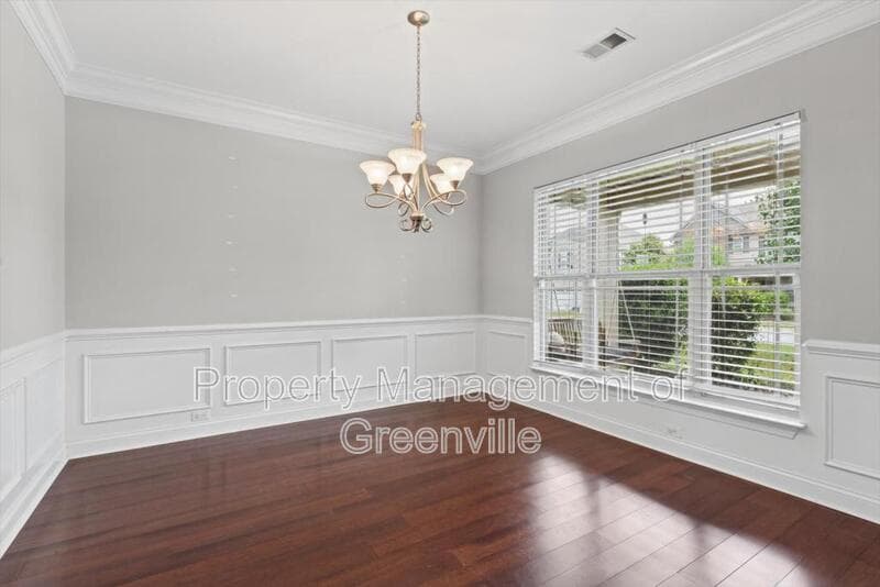 Simpsonville House: 10 Windsor Creek Ct