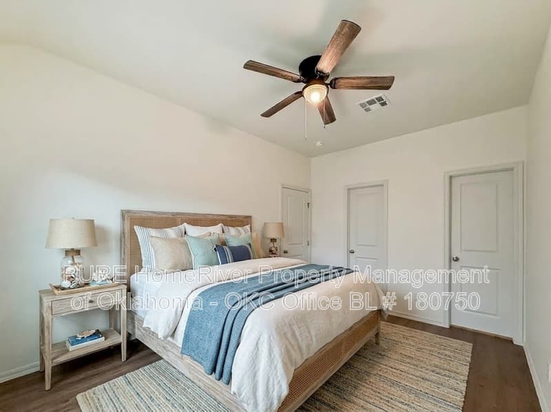 YUKON Condo: 10626 SW 16TH TER