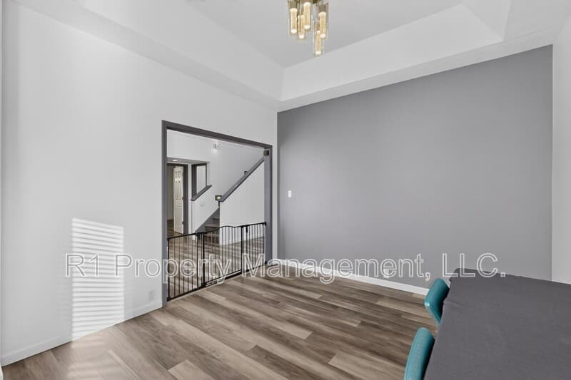 Rio Rancho House: 233 Nicklaus Drive Southeast