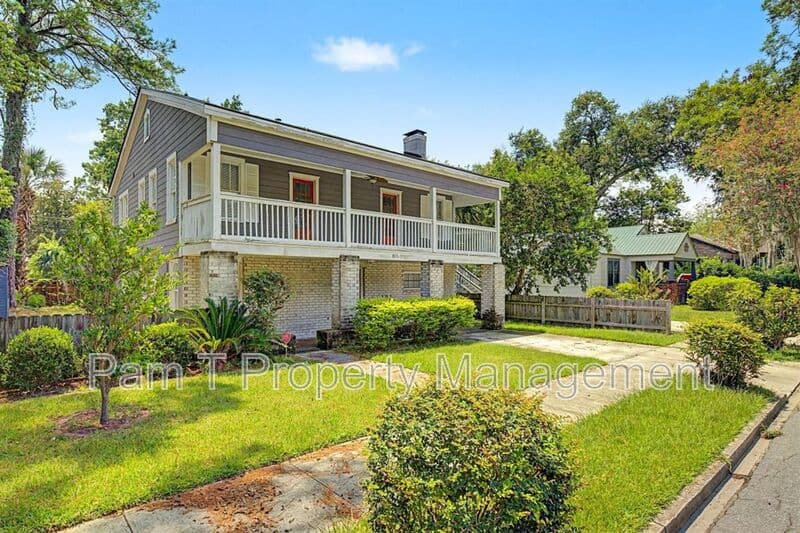 Savannah House: 815-B East 32nd Street--Upper