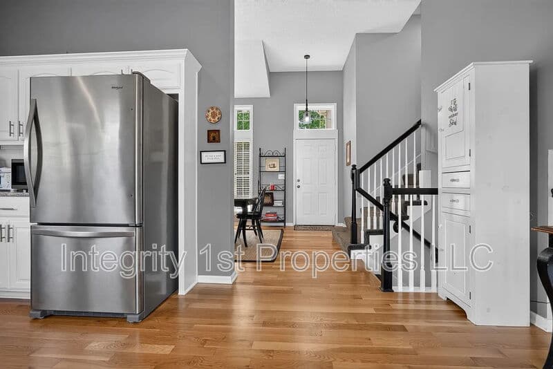 Olathe House: 16222 W 157th Ter