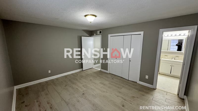 Memphis Townhome: 3216 S Mendenhall Rd