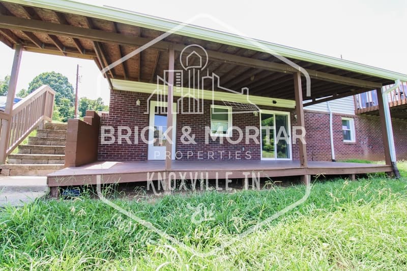 Maryville House: 1731 Lively Road