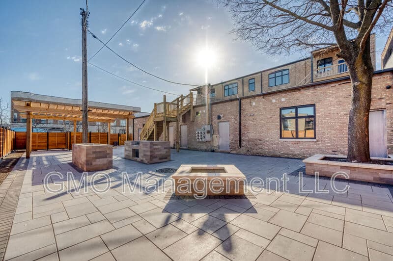 Chicago House: 1423 South Kedzie Avenue